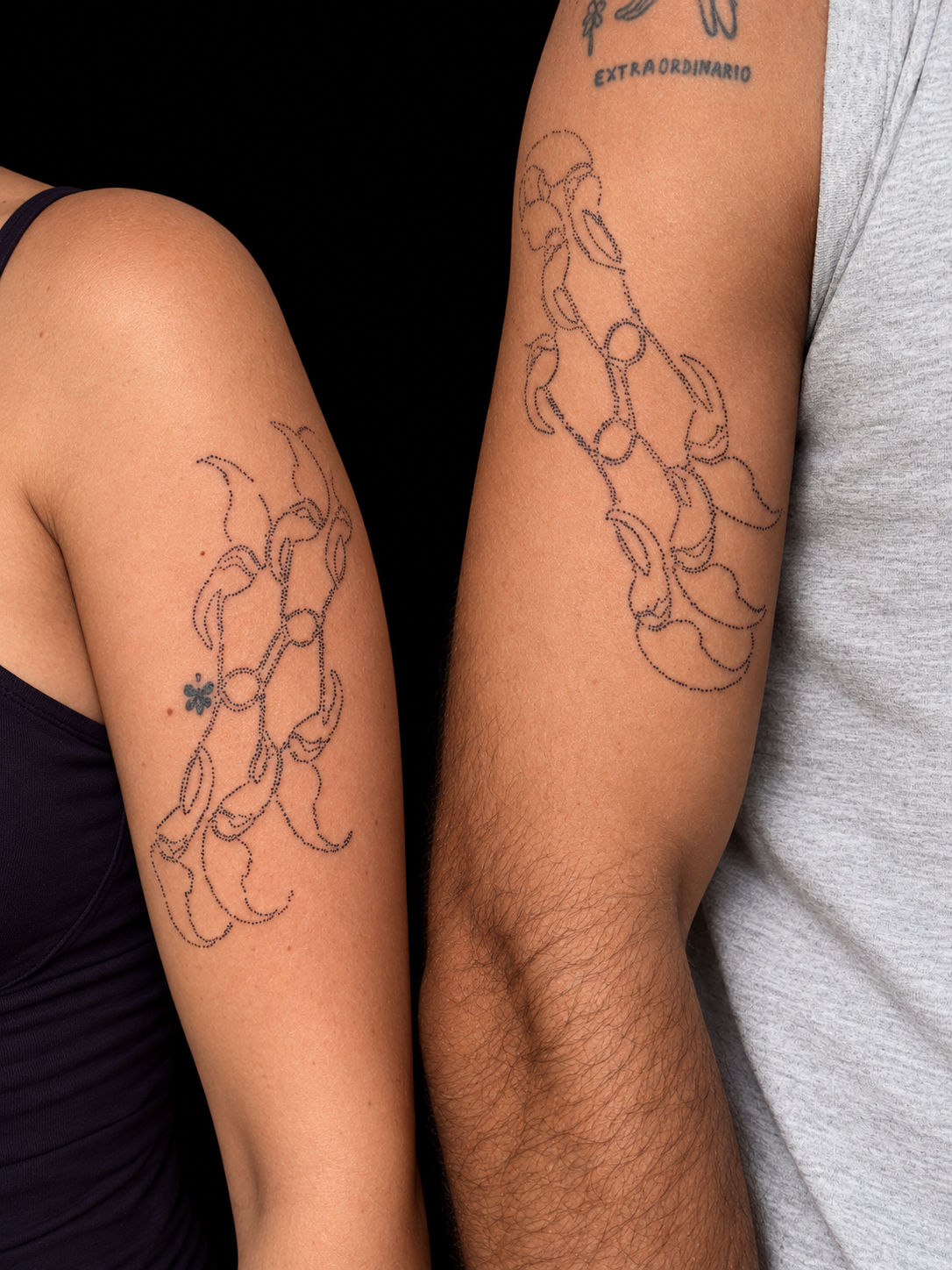 Tatuajes botánicos complementarios en dos brazos / Complementary botanical tattoos on two arms